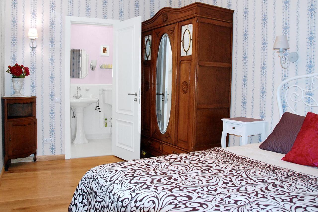 Ferienwohnung Dzirnavu 92, Free Private Parking Riga Exterior foto